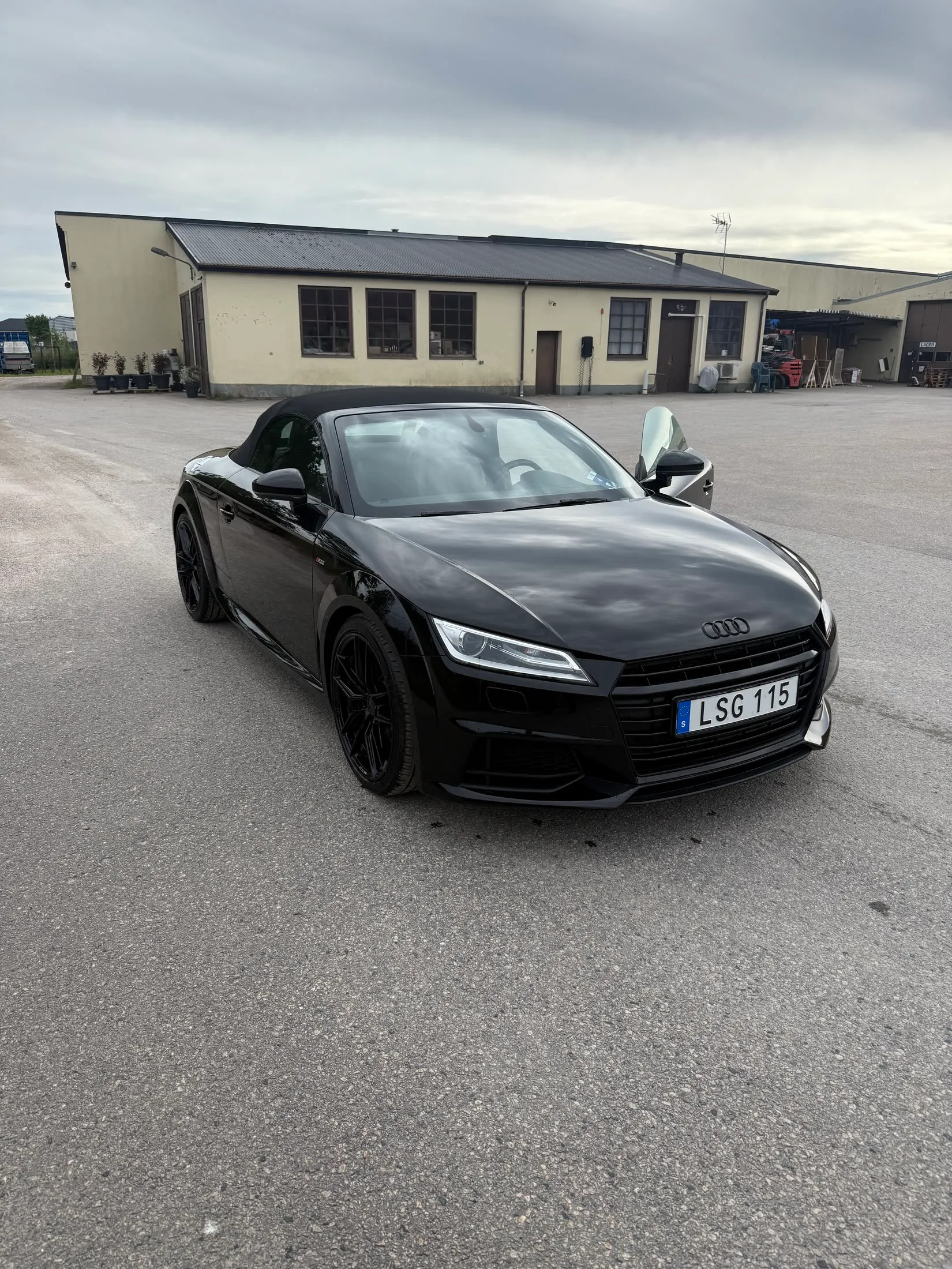 Tjänstebil klar efter rekond hos 95Garage
